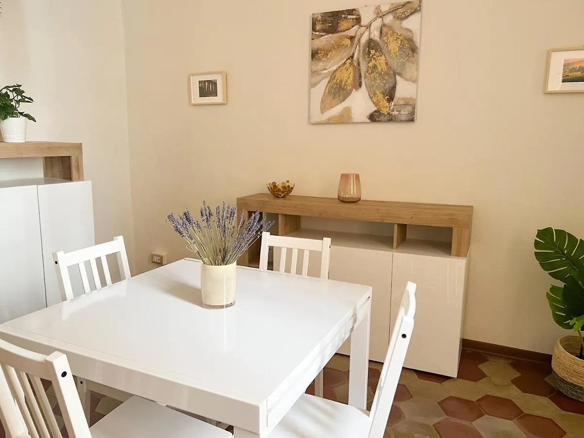 Civico 41 Lucca City Center Apartment 0*,  Italië